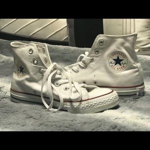 High top white converse! Like new!